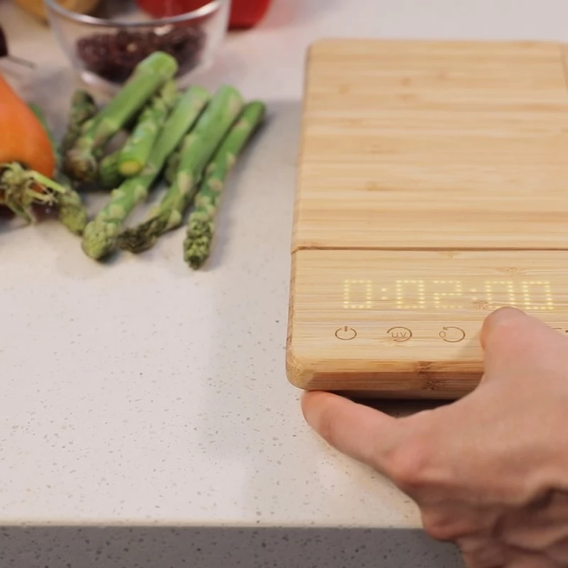 The Yes Company ChopBox smart cutting board features a UV-C light to kill  germs & bacteria » Gadget Flow