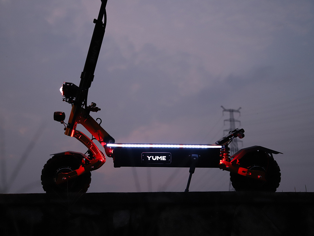 YUME X11 Electric Scooter 3000W*2 Motor 60V 27Ah Battery 11-inch Off-road Fat Tires 80km/h Max Speed 90km Max Range EBS